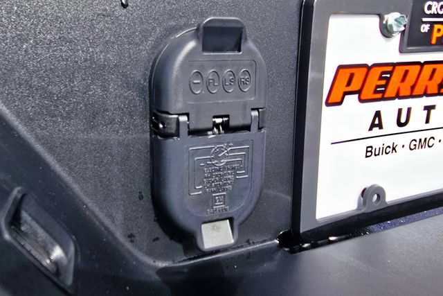 Used 2025 GMC Sierra 1500 Pro w/ Pro Value Package AWD/4WD image 32
