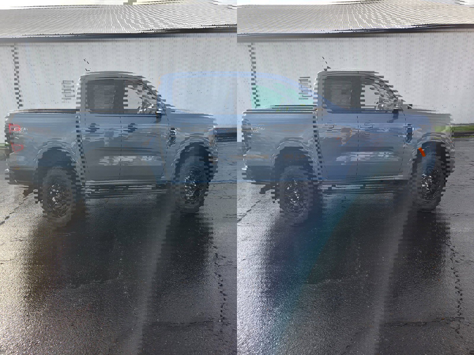 New 2025 Ford Ranger Lariat w/ FX4 Off-Road Package image 9