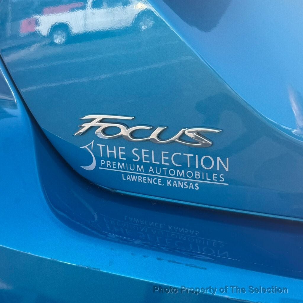 Used 2012 Ford Focus Titanium FWD image 15