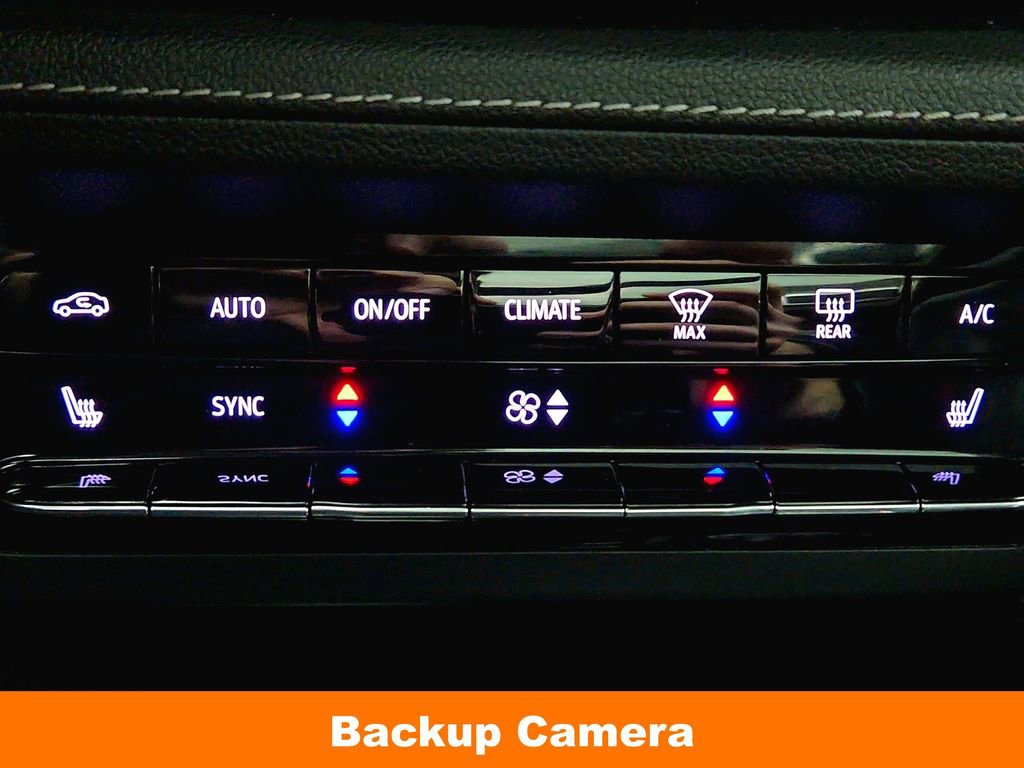 Used 2022 Buick Envision Essence w/ Technology Package I image 19