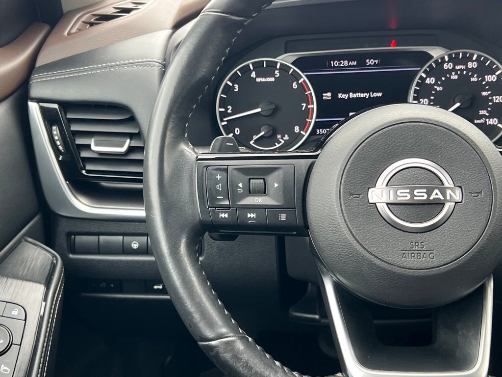 Used 2022 Nissan Rogue SV w/ SV Premium Package image 19