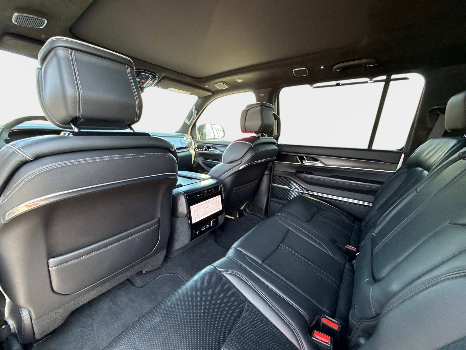 Used 2024 Jeep Grand Wagoneer L Series II w/ Quick Order Packagew 28T image 20