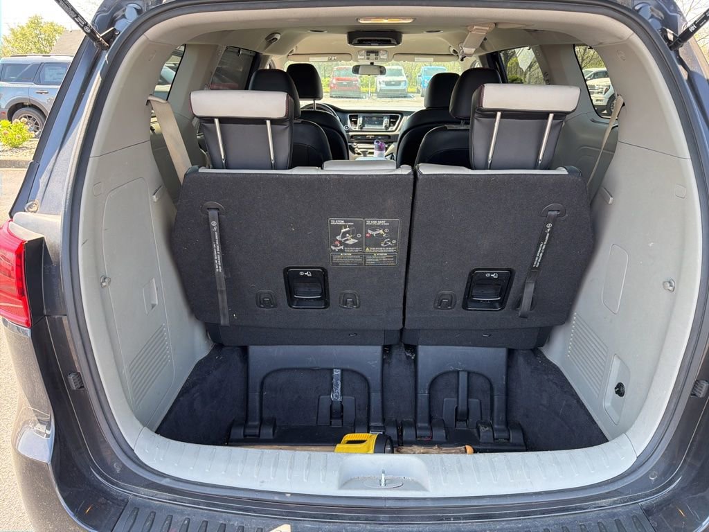 Used 2020 Kia Sedona EX image 8