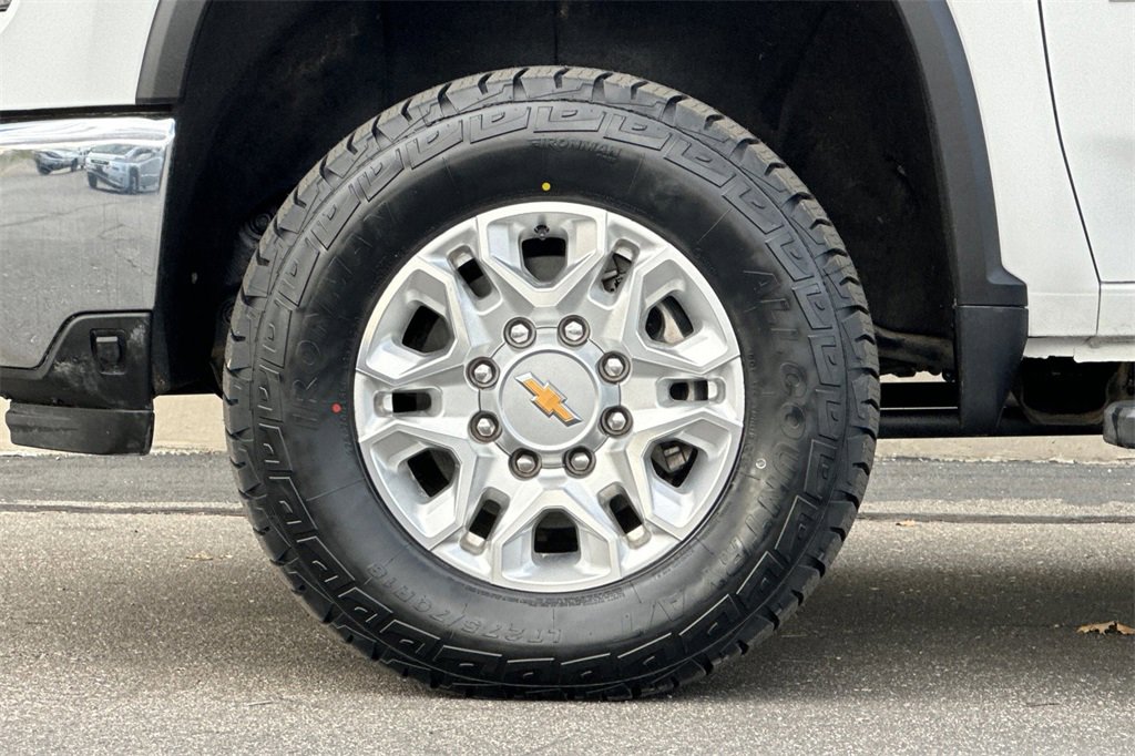 Used 2024 Chevrolet Silverado 3500 LTZ w/ LTZ Convenience Package image 27