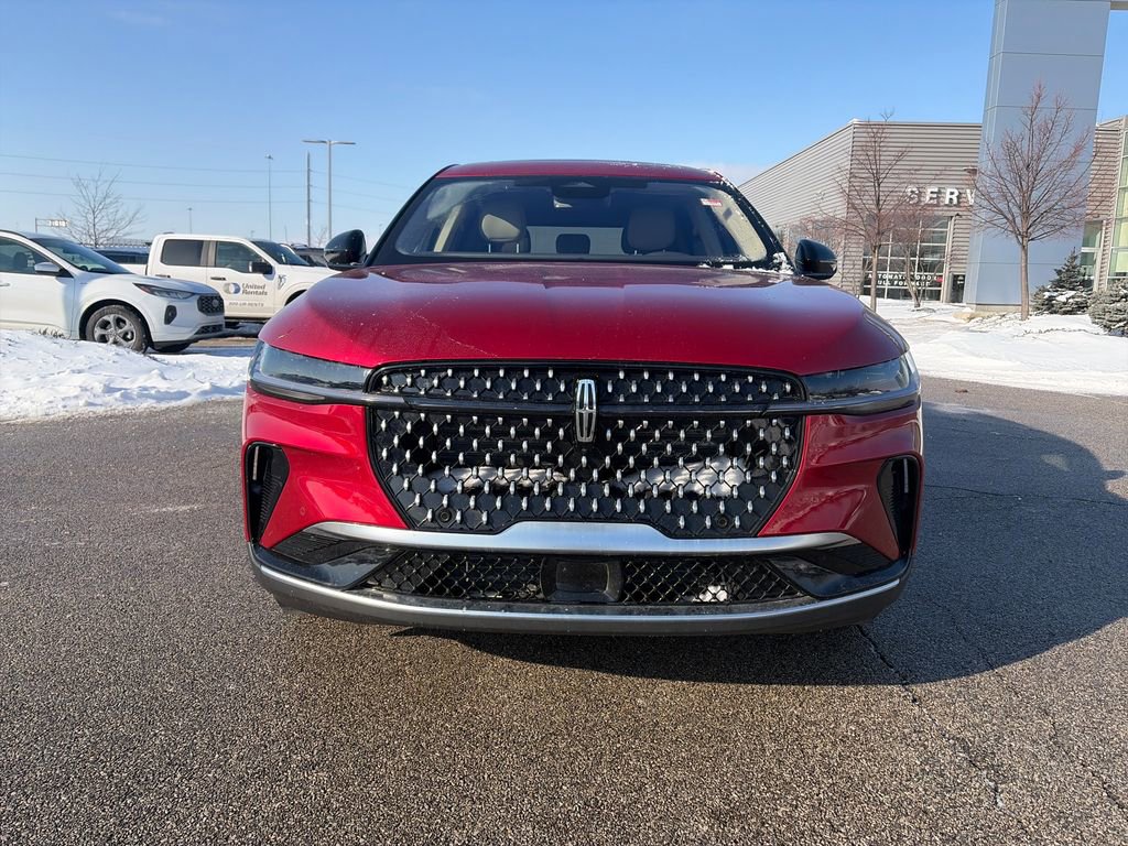 Used 2025 Lincoln Nautilus Premier w/ Equipment Group 102A image 2