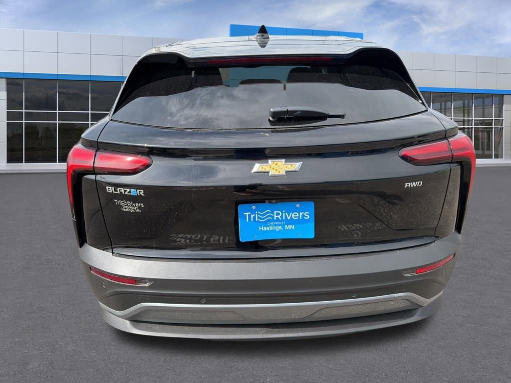 New 2025 Chevrolet Blazer EV LT AWD/4WD image 4