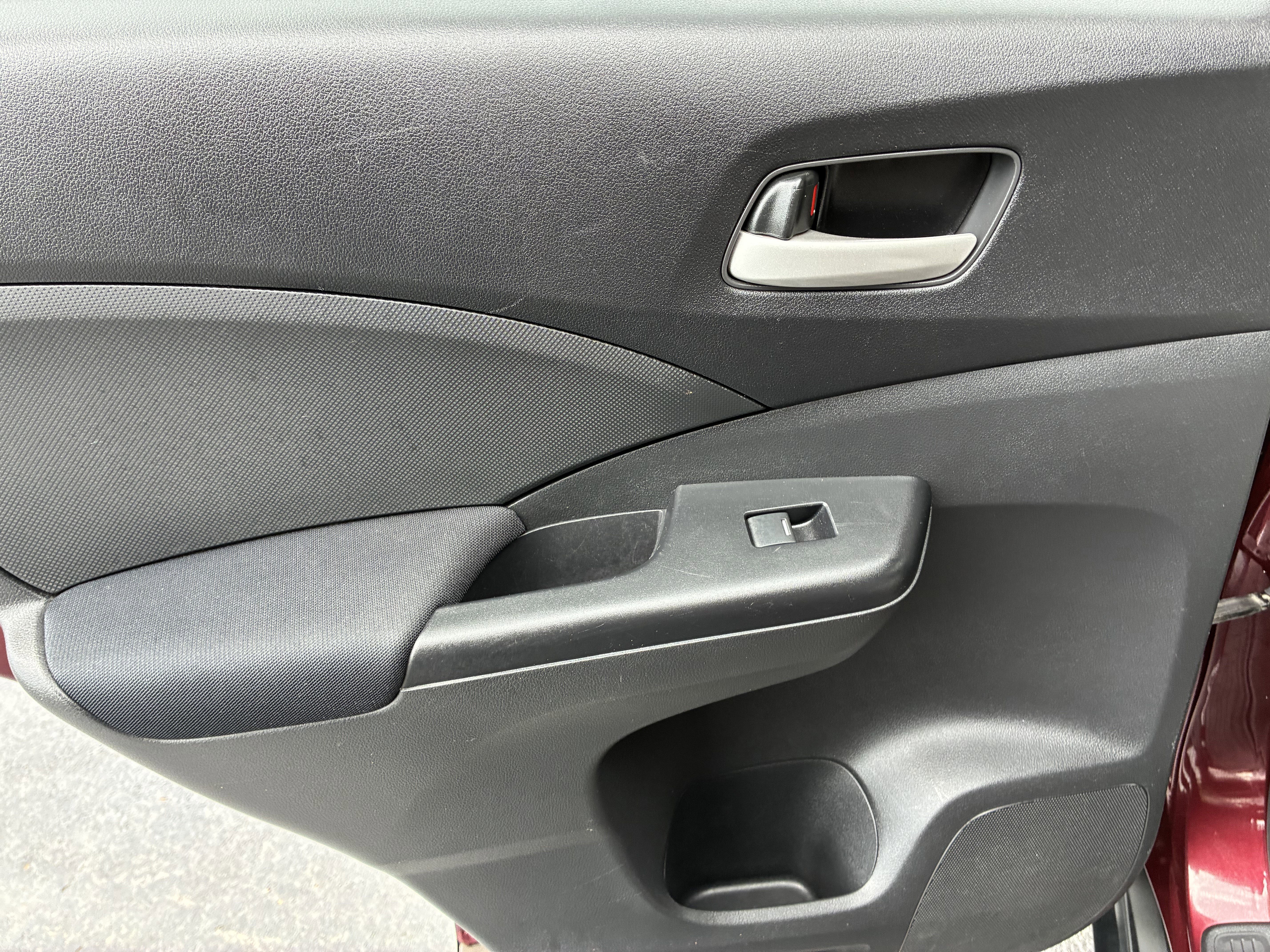 Used 2016 Honda CR-V SE image 16