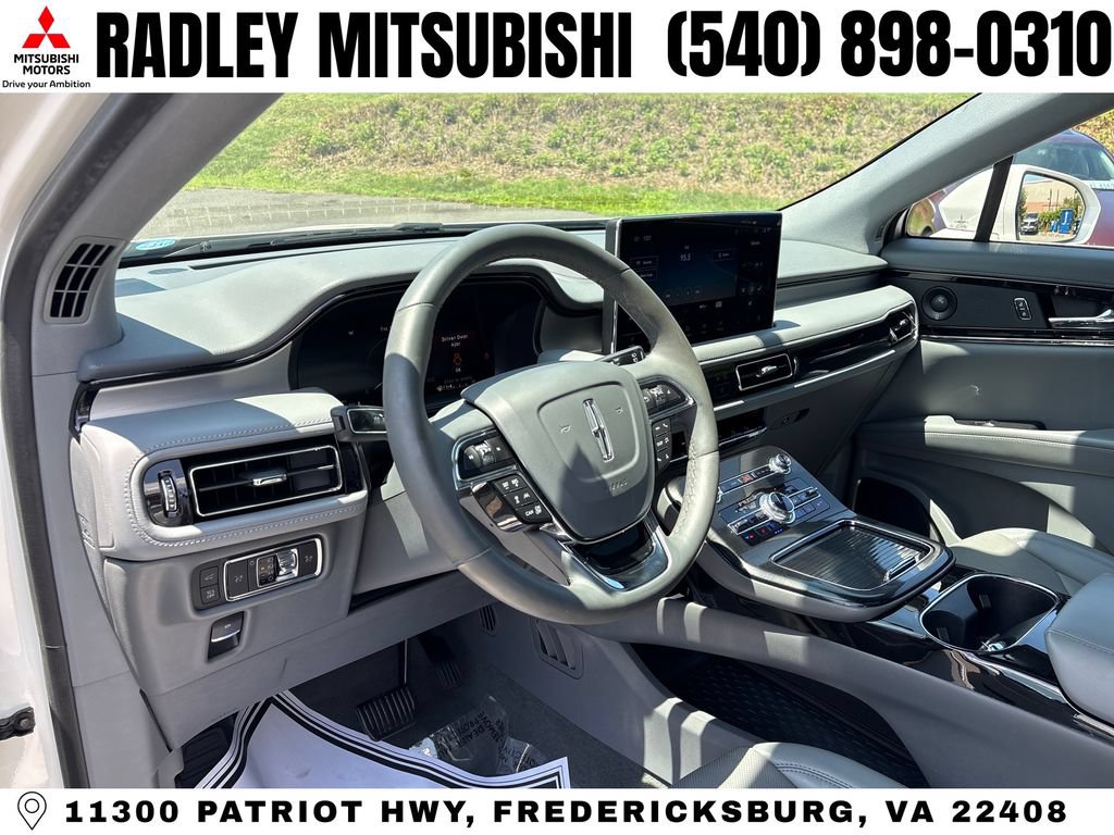Used 2021 Lincoln Nautilus Reserve w/ Equipment Group 201A FWD image 4