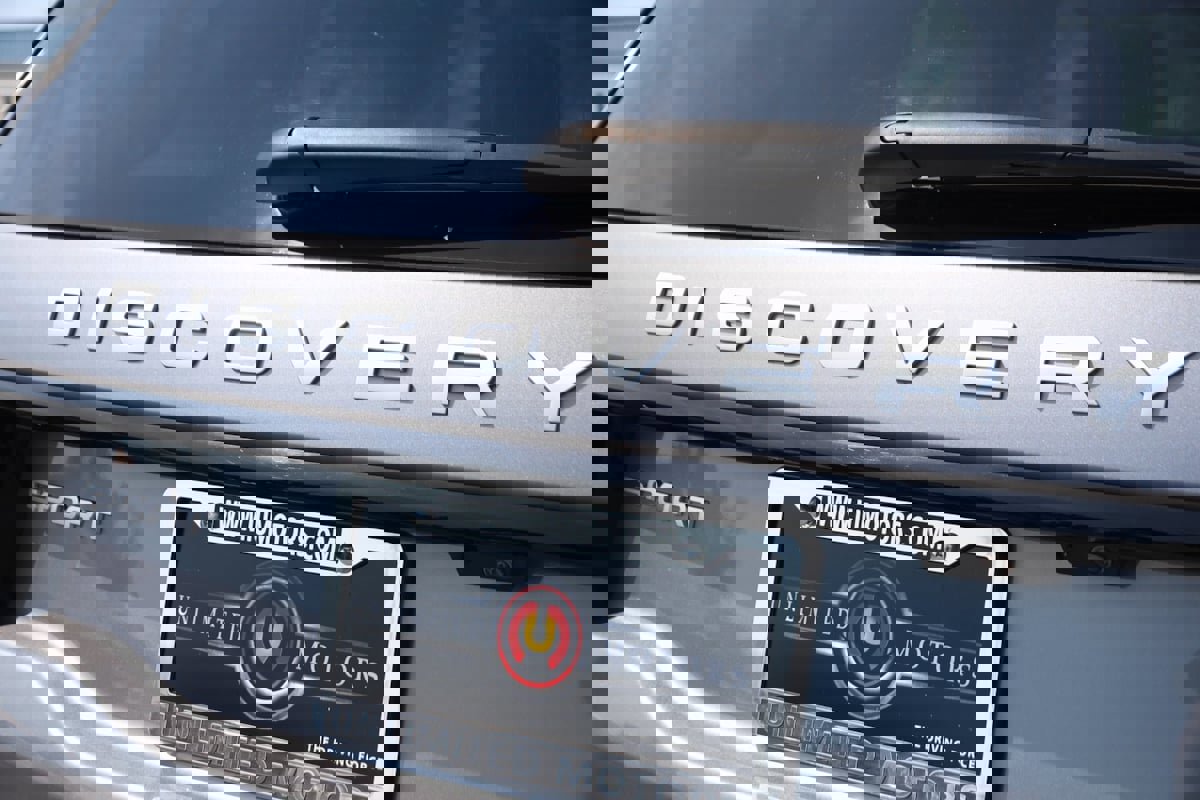 Used 2024 Land Rover Discovery Sport S image 61