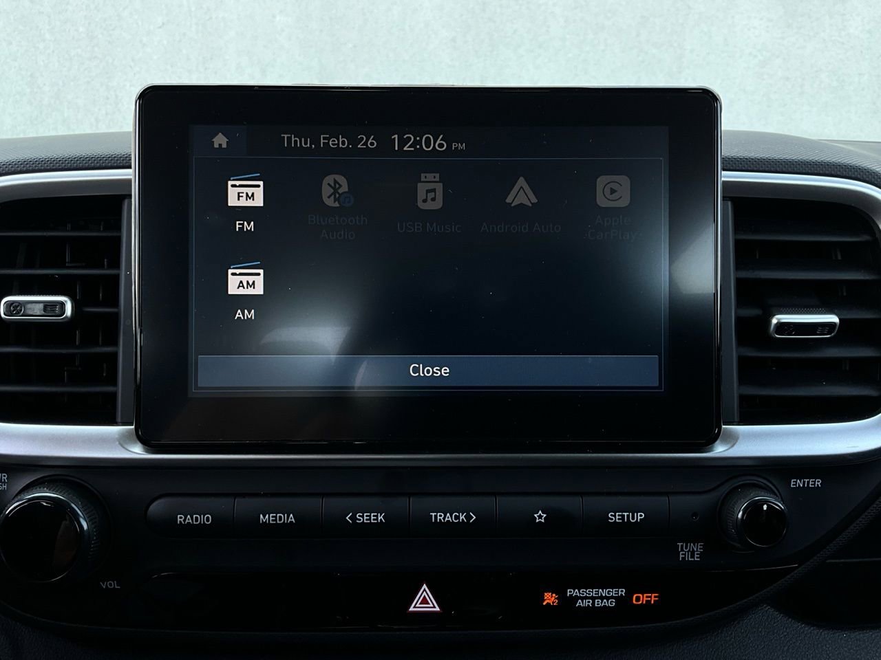 Used 2025 Hyundai Venue SEL image 31