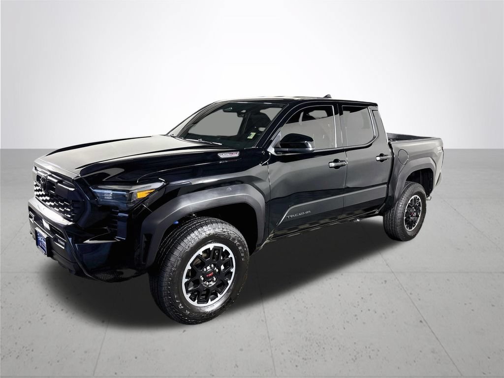 Used 2025 Toyota Tacoma TRD Off-Road AWD/4WD image 2