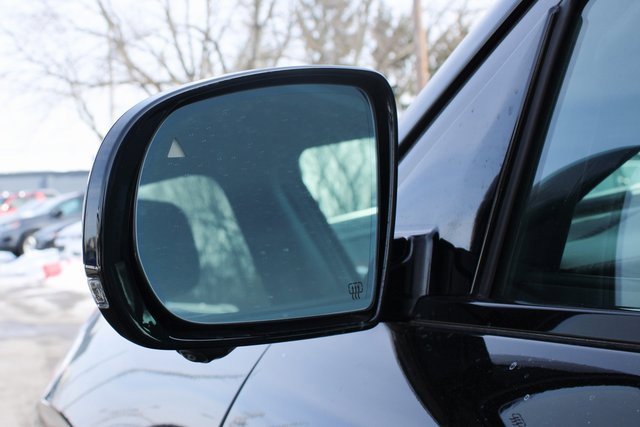 Used 2024 Jeep Wagoneer Launch Edition image 8