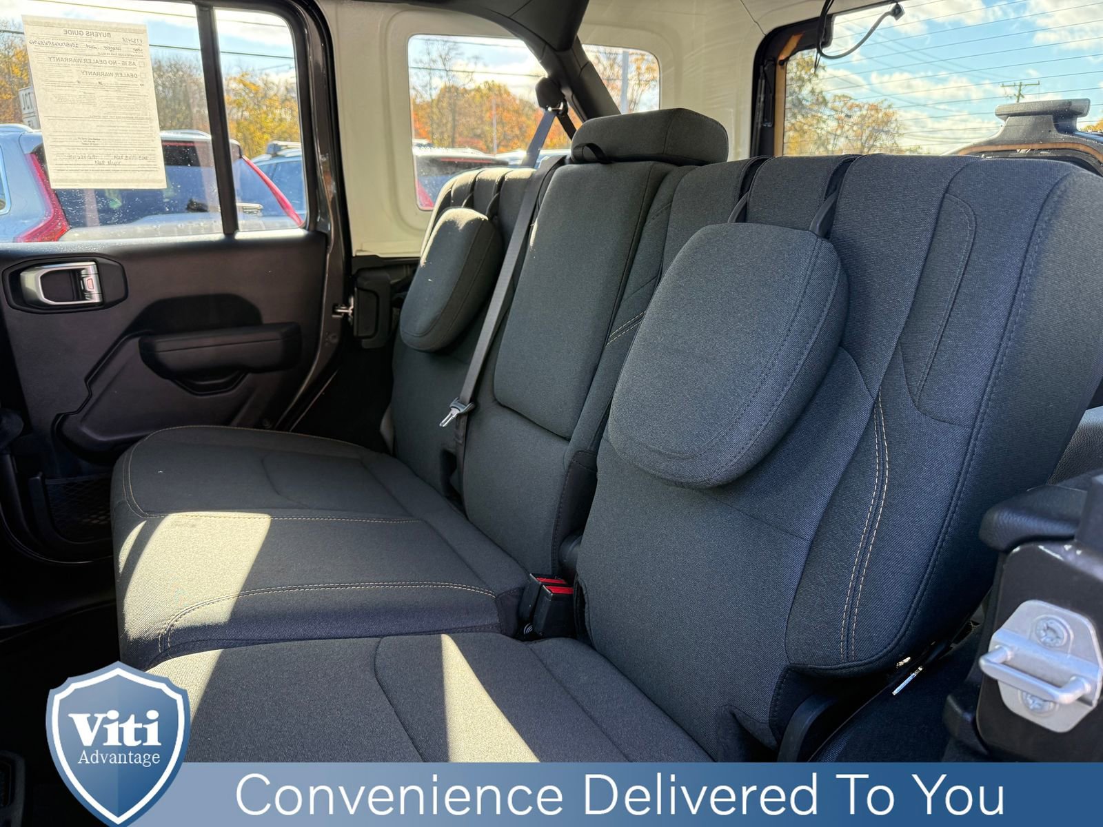 Used 2024 Jeep Wrangler Unlimited image 21