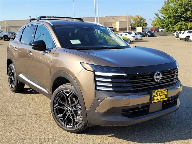 New 2026 Nissan Kicks SR image 1