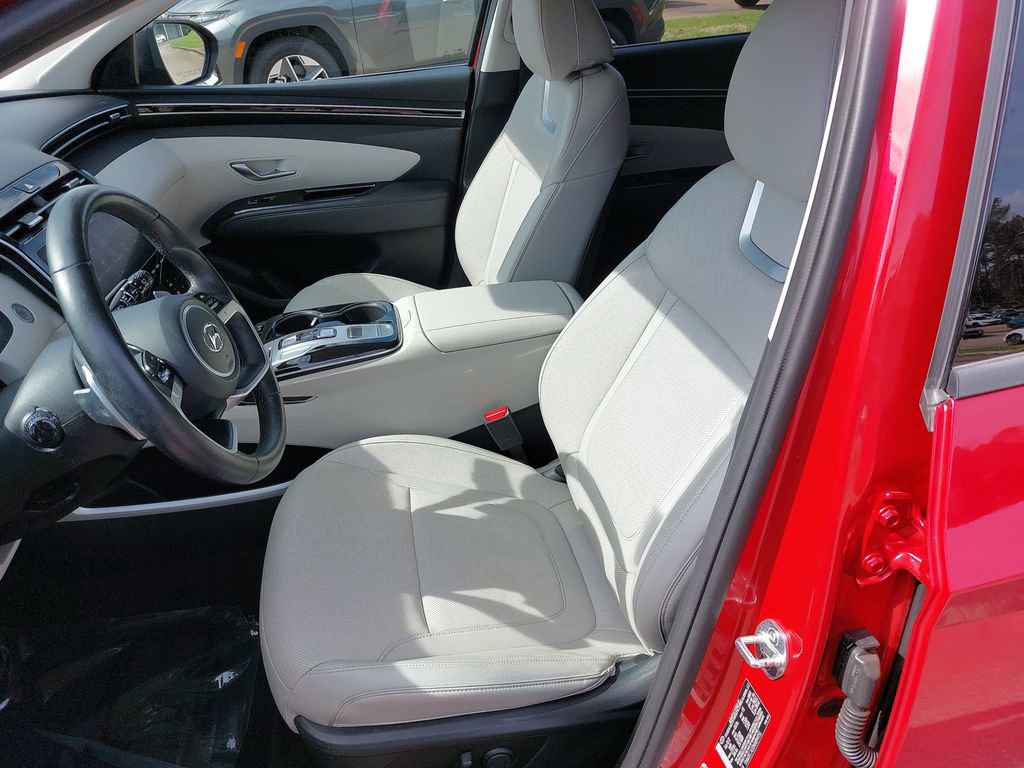 Used 2022 Hyundai Tucson Limited image 16