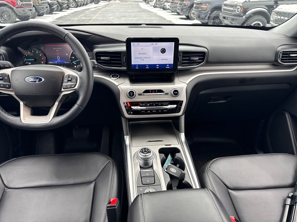 Used 2023 Ford Explorer XLT w/ Equipment Group 202A image 21