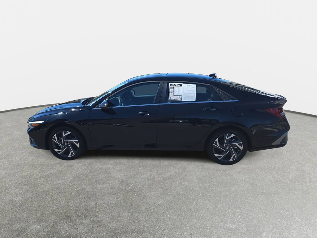 Certified 2025 Hyundai Elantra Limited image 8