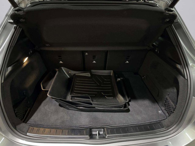 Used 2021 Mercedes-Benz GLA 250 4MATIC w/ Premium Package image 43