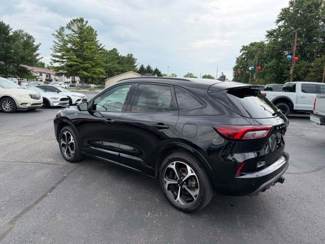 Used 2023 Ford Escape ST-Line Select w/ Tech Pack #2 AWD/4WD image 12