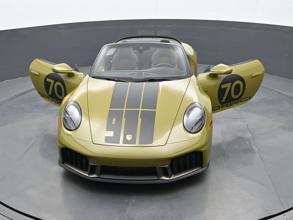 Certified 2026 Porsche 911 Carrera GTS RWD image 28