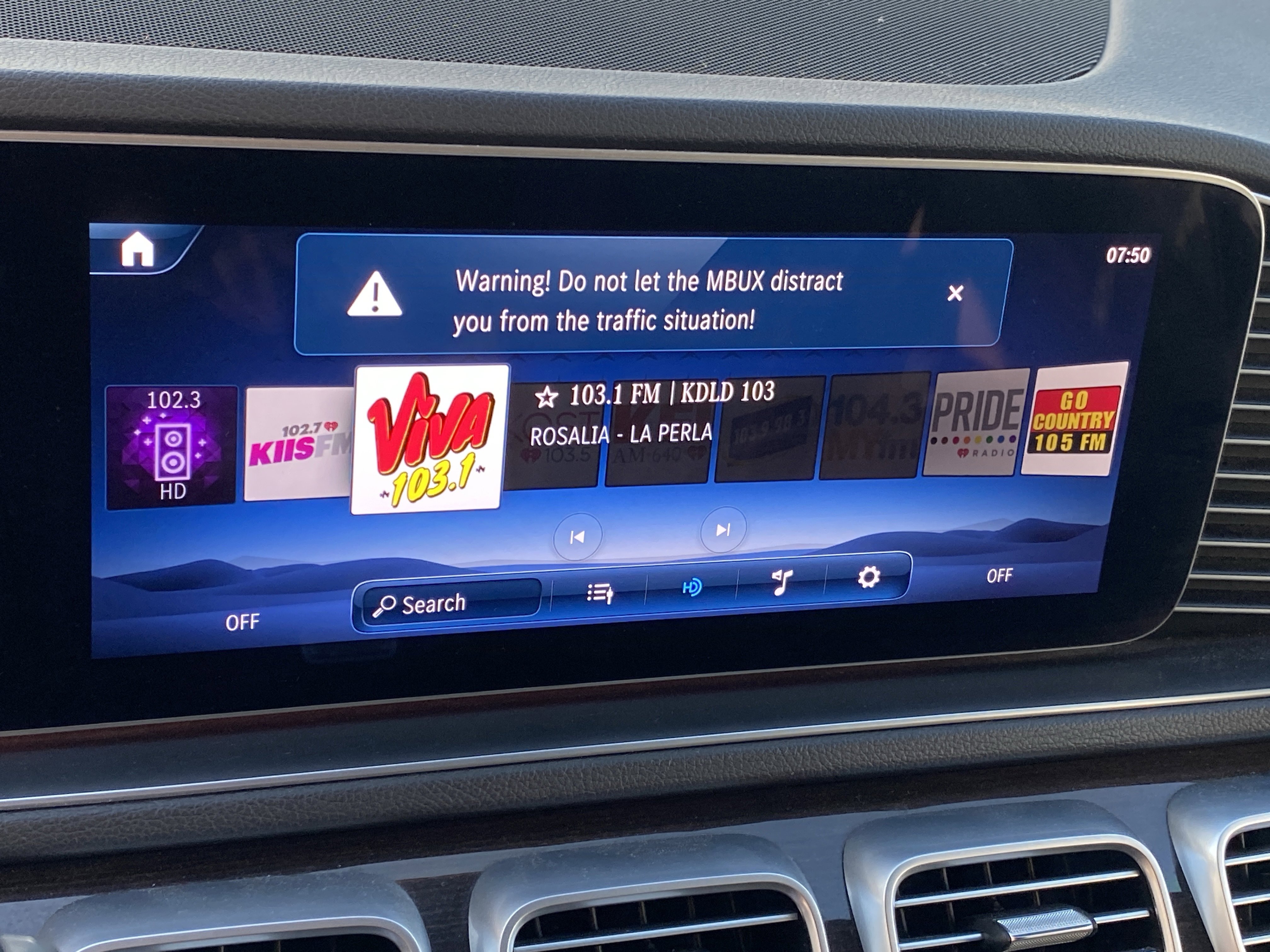 Used 2024 Mercedes-Benz GLE 350 4MATIC w/ 3rd Row Seat Package image 3