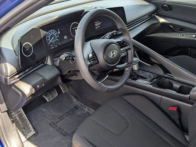 Used 2025 Hyundai Elantra SEL image 10