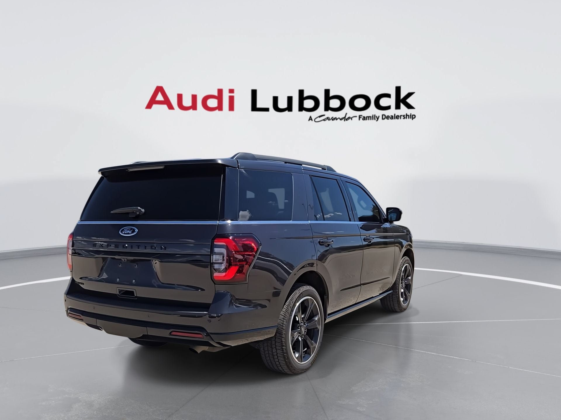 Used 2023 Ford Expedition Limited RWD image 8