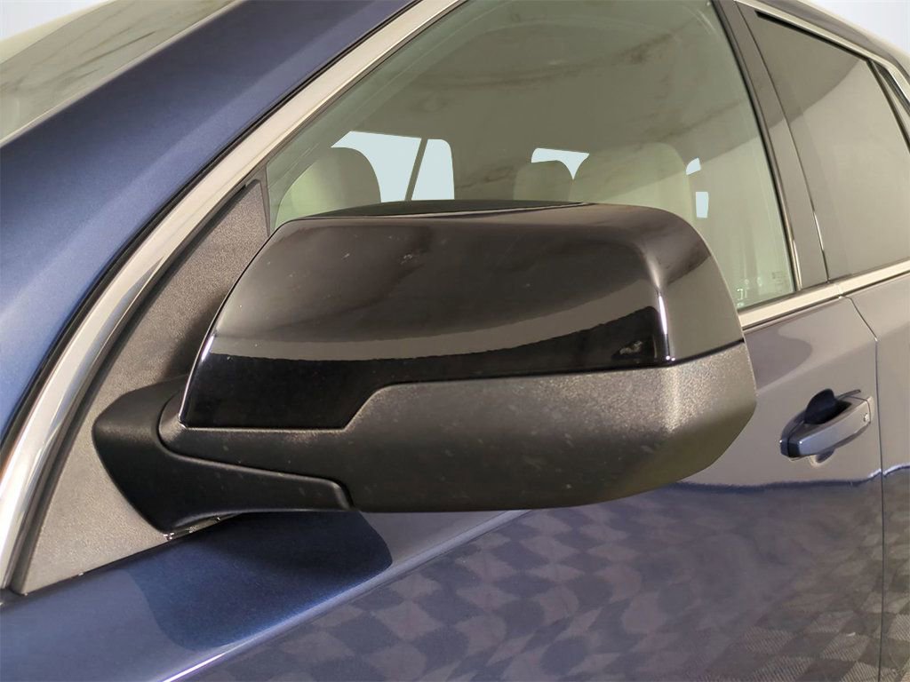 Used 2022 Chevrolet Traverse LS FWD image 12