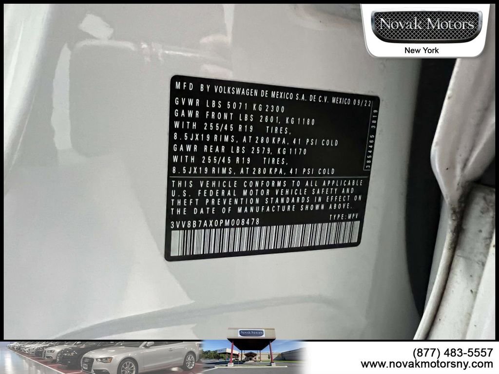 Used 2023 Volkswagen Tiguan SE R-Line image 18