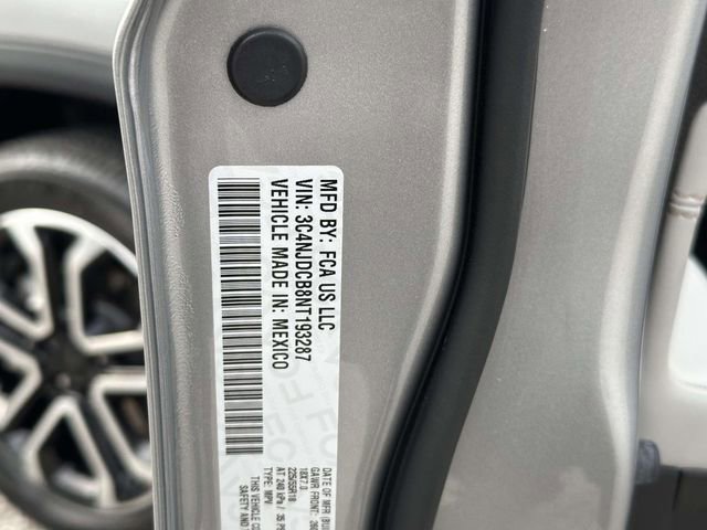 Certified 2022 Jeep Compass Limited image 11