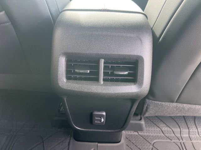 Used 2022 Chevrolet Equinox RS w/ LPO, Floor Liner Package AWD/4WD image 55