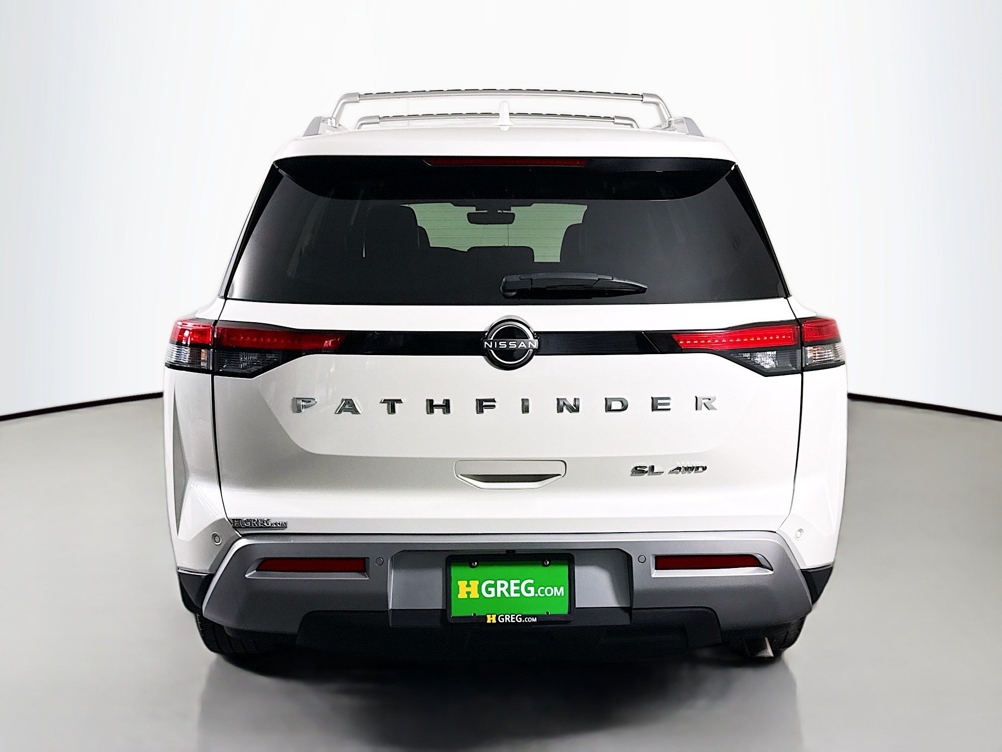 Used 2023 Nissan Pathfinder SL AWD/4WD image 8