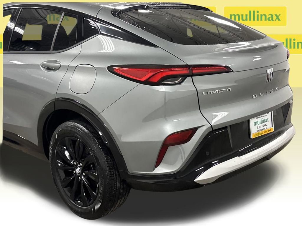 Used 2025 Buick Envista Sport Touring image 12