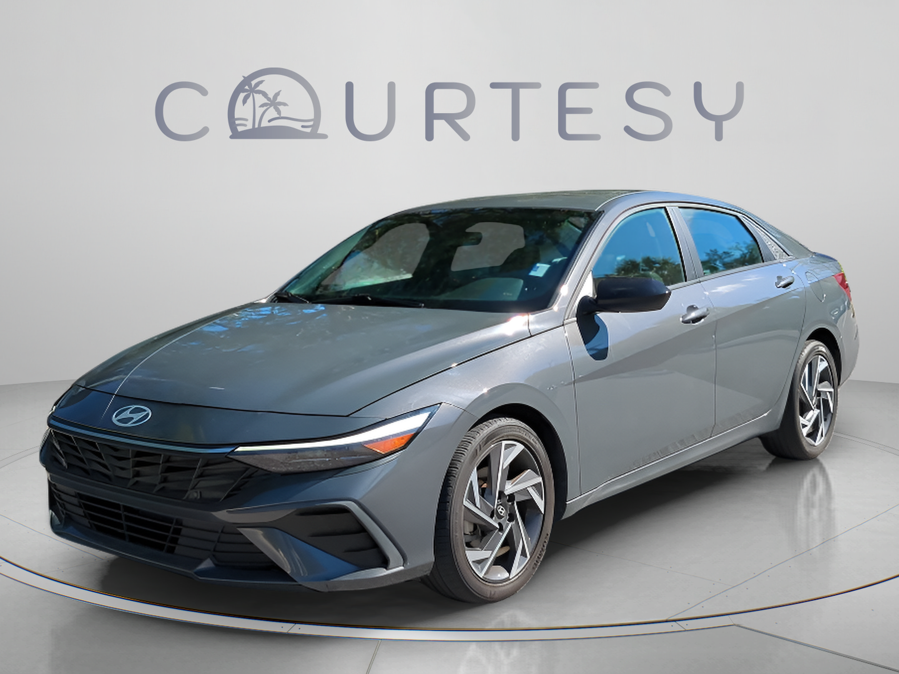 Used 2025 Hyundai Elantra Sport FWD image 1