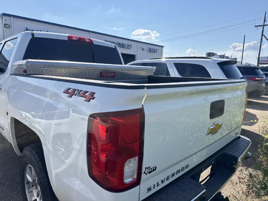 Used 2018 Chevrolet Silverado 1500 LTZ AWD/4WD image 12