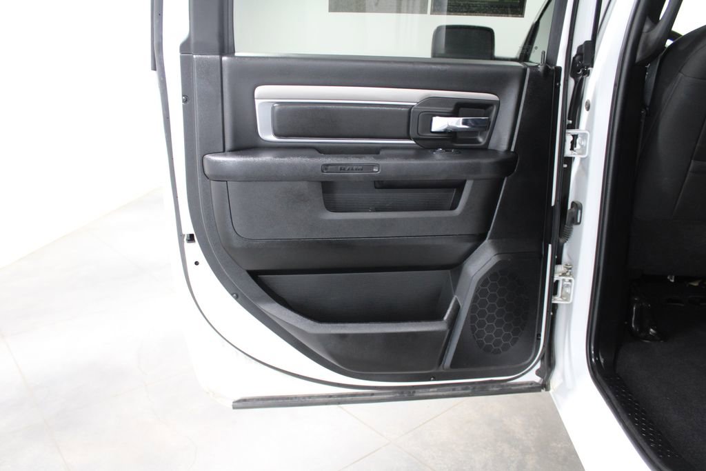 Used 2024 RAM 1500 Classic Warlock image 24