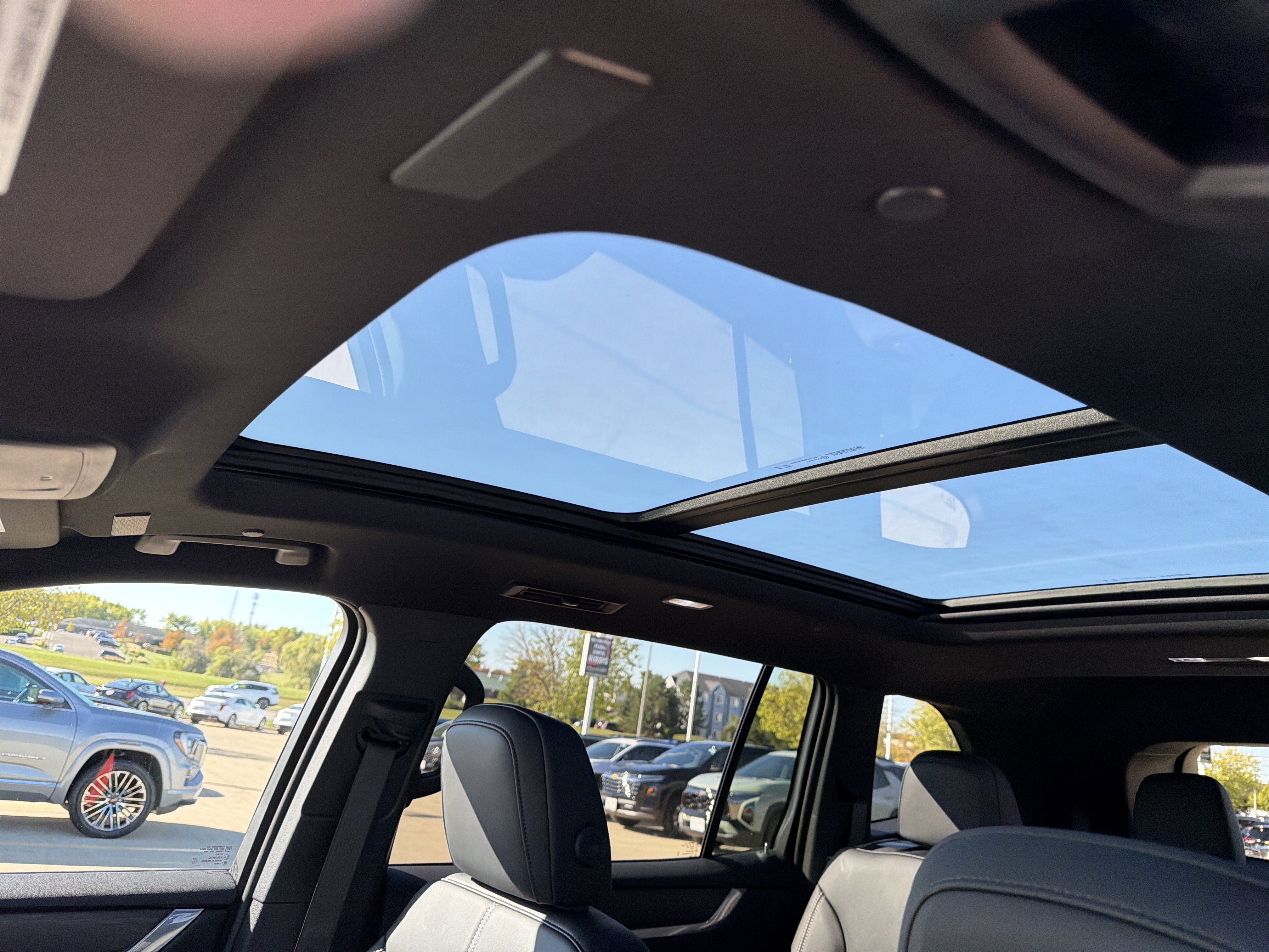 New 2026 GMC Acadia Elevation image 14