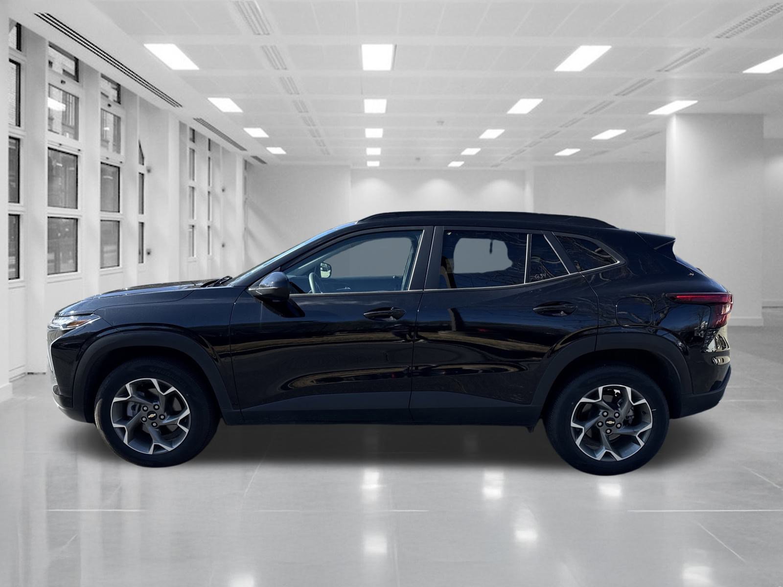 Certified 2025 Chevrolet Trax LT image 8