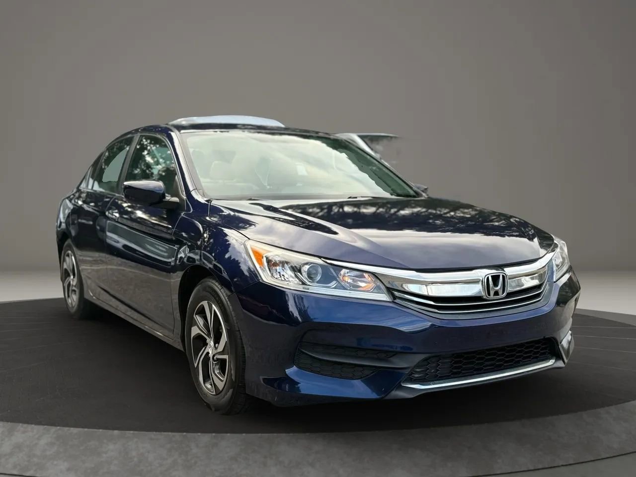 Used 2016 Honda Accord LX image 3
