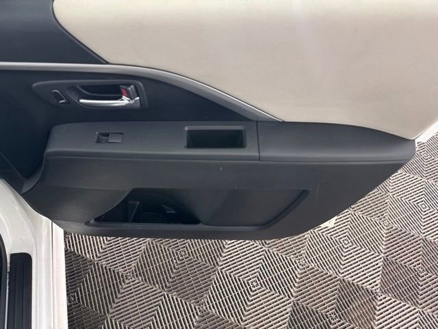 Used 2015 MAZDA MAZDA5 Grand Touring FWD image 24