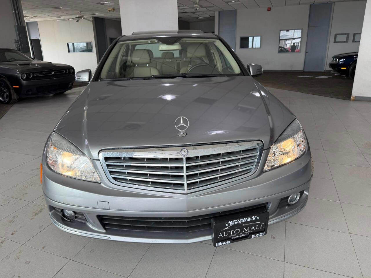 Used 2010 Mercedes-Benz C 300 Luxury image 2