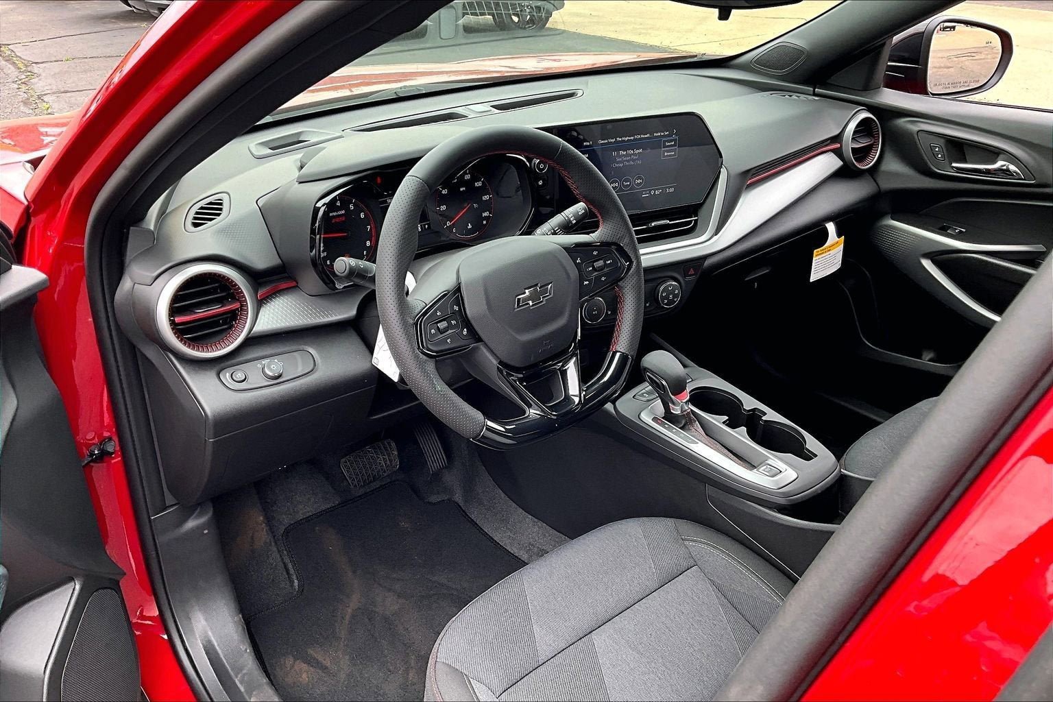 New 2026 Chevrolet Trax RS w/ Driver Confidence Package FWD image 6