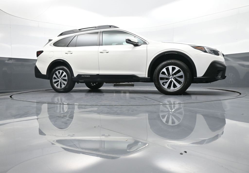 Used 2022 Subaru Outback Premium image 28
