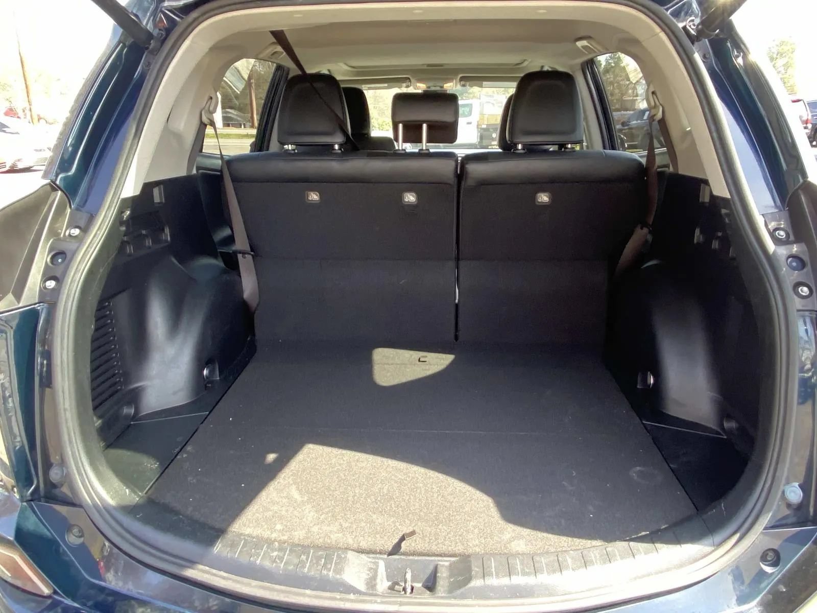 Used 2017 Toyota RAV4 Limited FWD image 9
