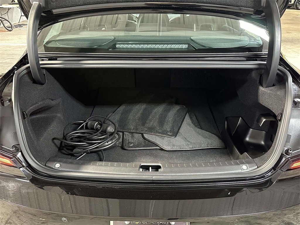 Used 2025 Volvo S90 T8 Plus image 14