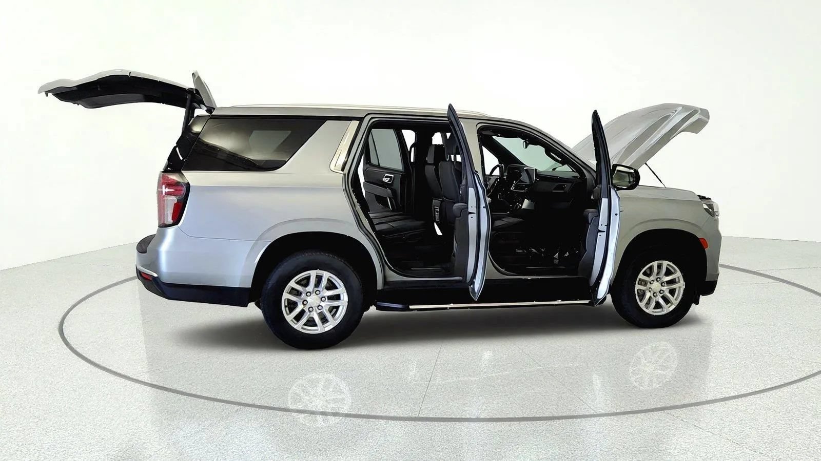 Used 2023 Chevrolet Tahoe LT AWD/4WD image 12