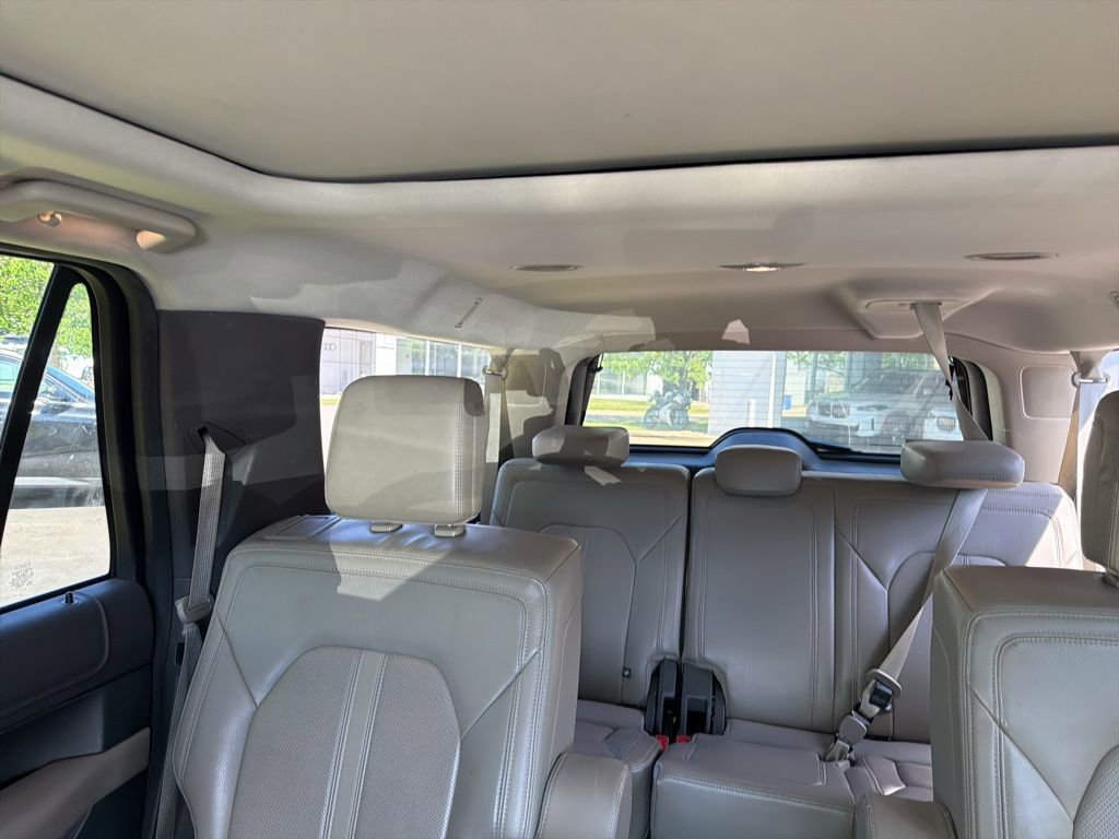 Used 2018 Ford Expedition Max Limited w/ Equipment Group 302A AWD/4WD image 11