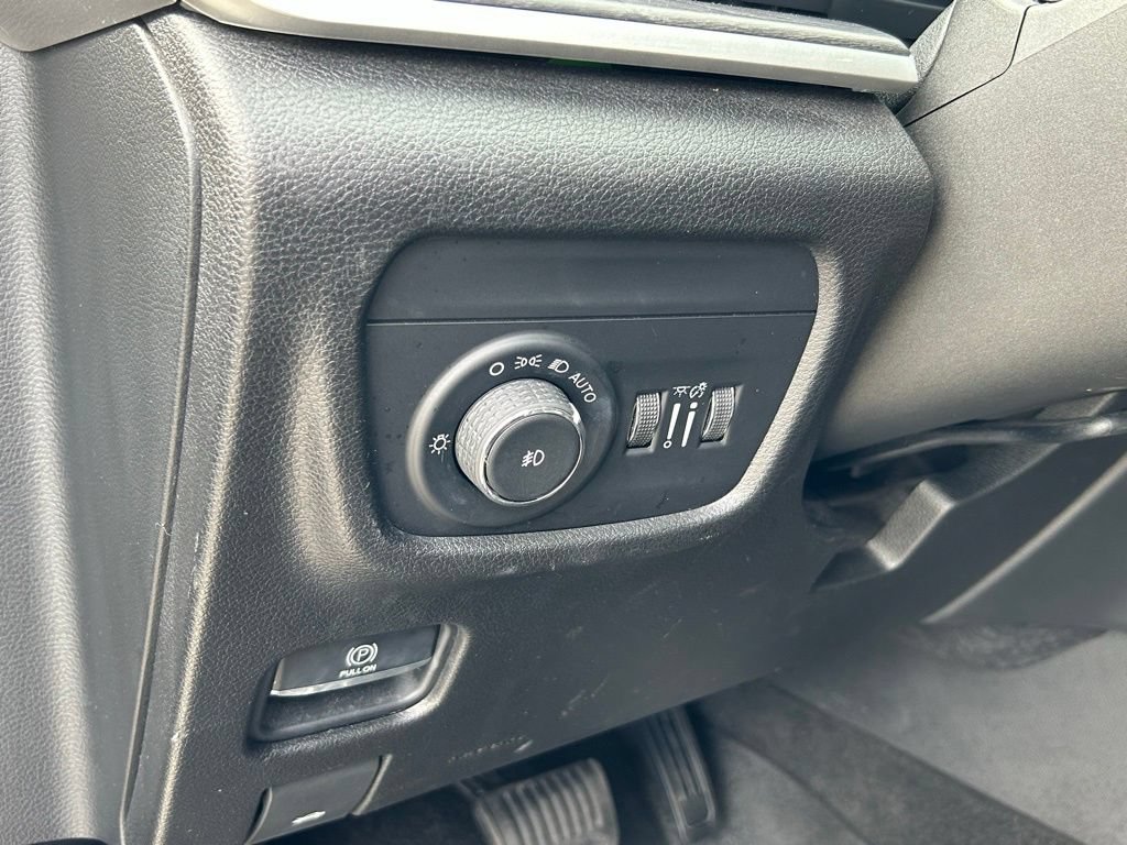 Certified 2021 Jeep Grand Cherokee L Limited AWD/4WD image 19