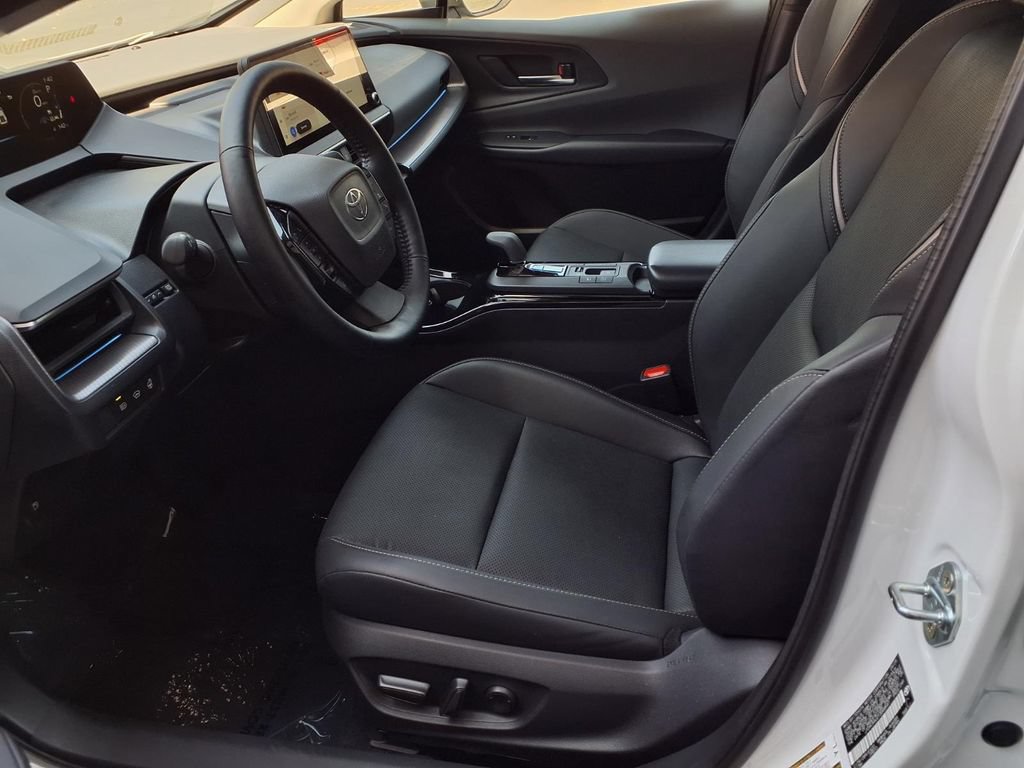 Certified 2026 Toyota Prius XLE FWD image 22
