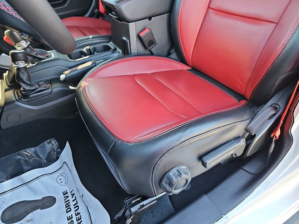 Used 2023 Jeep Wrangler Unlimited Rubicon 4xe image 34